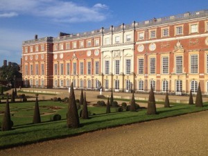 things to do in London in summer Hampton Court Palace tour