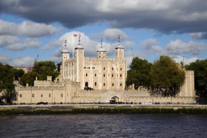 tower of london half day tour with a london tour guide